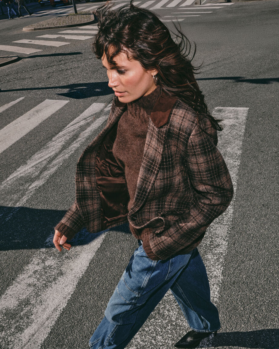 Modelshot / Bracken / Detail